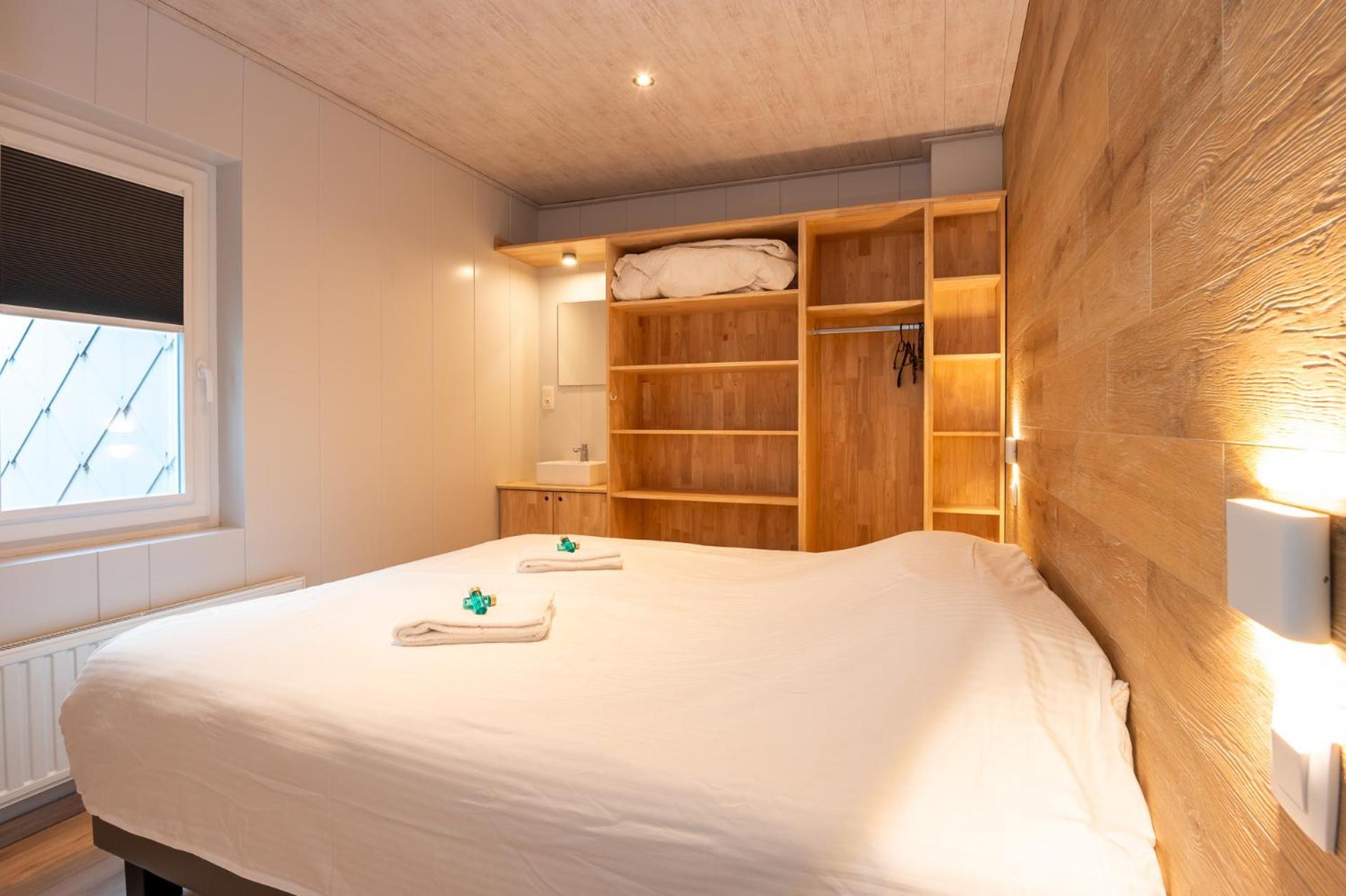 Apartment With Suberb Sea Views